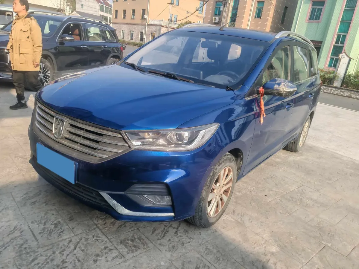 2018 BaoJun 360 1.5L 112HP L4 6MT,autocango,china used car exporter,china ev exporter,chinese used car exporter,chinese used ev exporter