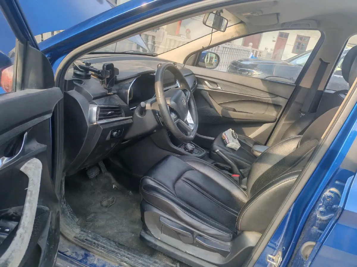 2018 BaoJun 360 1.5L 112HP L4 6MT,autocango,china used car exporter,china ev exporter,chinese used car exporter,chinese used ev exporter