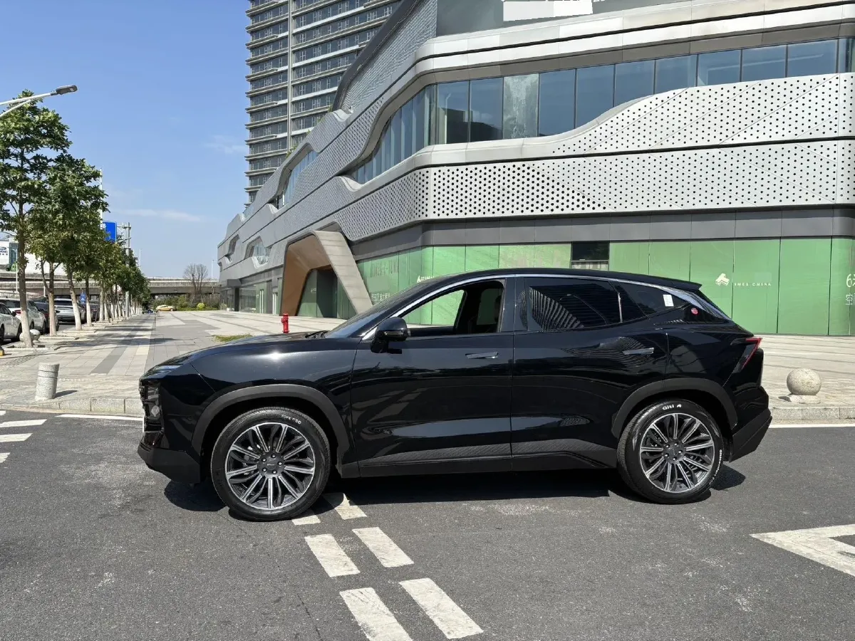 2022 Jetour DASHING 1.6T 197HP L4 7DCT,autocango,china used car exporter,china ev exporter,chinese used car exporter,chinese used ev exporter