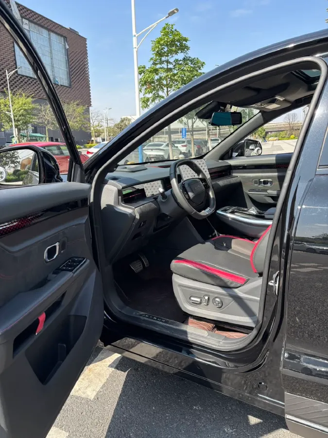 2022 Jetour DASHING 1.6T 197HP L4 7DCT,autocango,china used car exporter,china ev exporter,chinese used car exporter,chinese used ev exporter