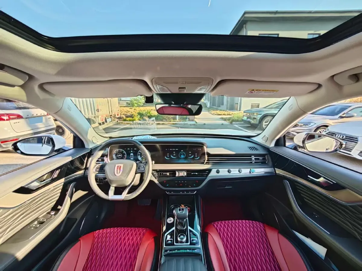 2022 HongQi HS5 2.0T 224HP L4 6AT,autocango,china used car exporter,china ev exporter,chinese used car exporter,chinese used ev exporter