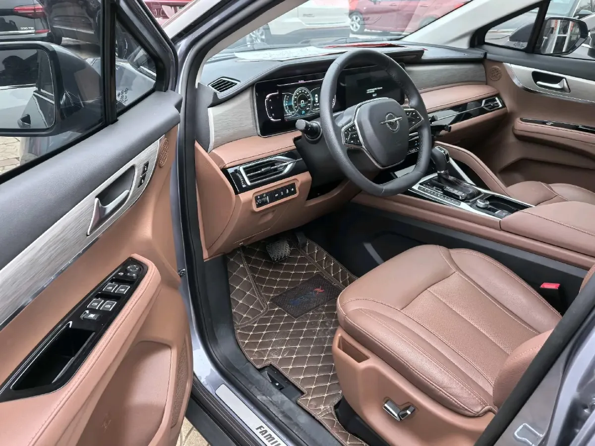 2023 HaiMa 7X 1.6T 195HP L4 6AT,autocango,china used car exporter,china ev exporter,chinese used car exporter,chinese used ev exporter