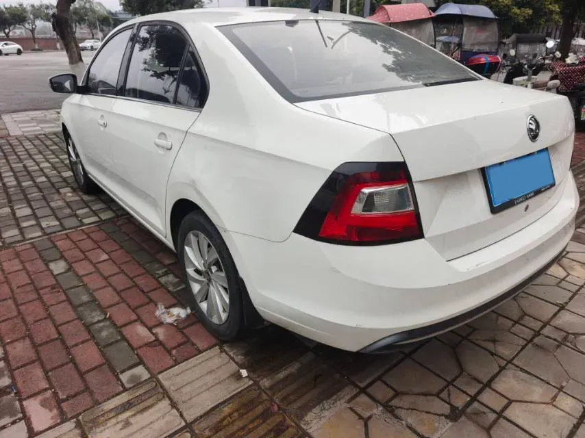 2018 Skoda Rapid 1.6L 110HP L4 5MT,autocango,china used car exporter,china ev exporter,chinese used car exporter,chinese used ev exporter