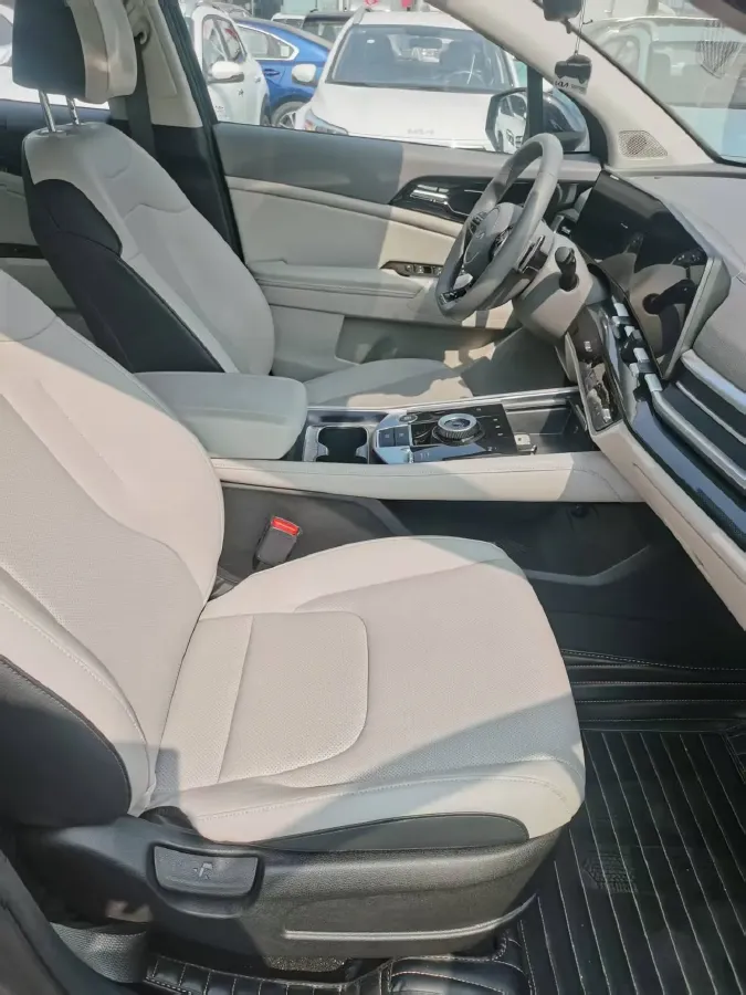 2025 Kia Sportage 1.5T 200HP L4 8AT,autocango,china used car exporter,china ev exporter,chinese used car exporter,chinese used ev exporter