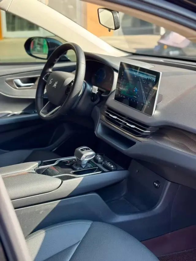 2022 HongQi E-QM5 BEV 54KWH,autocango,china used car exporter,china ev exporter,chinese used car exporter,chinese used ev exporter