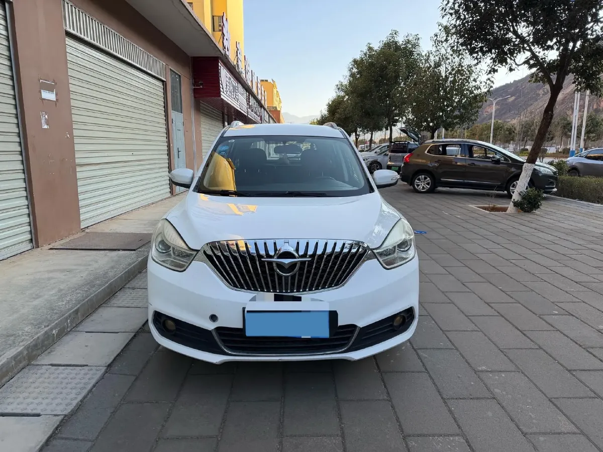 2017 HaiMa Family F7 1.5T 165HP L4 6MT,autocango,china used car exporter,china ev exporter,chinese used car exporter,chinese used ev exporter