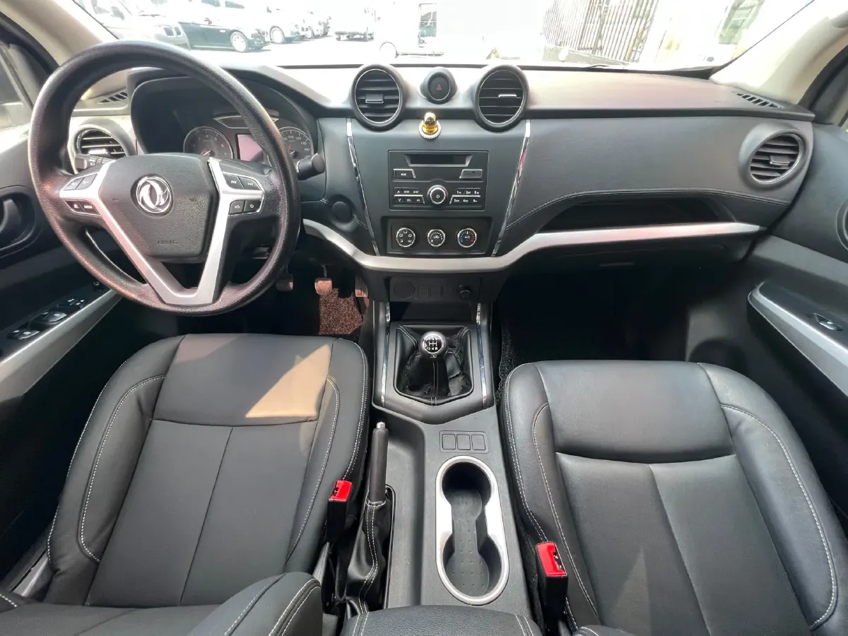 2020 Dongfeng RuiQi 6 2.4L 158HP L4 5MT,autocango,china used car exporter,china ev exporter,chinese used car exporter,chinese used ev exporter