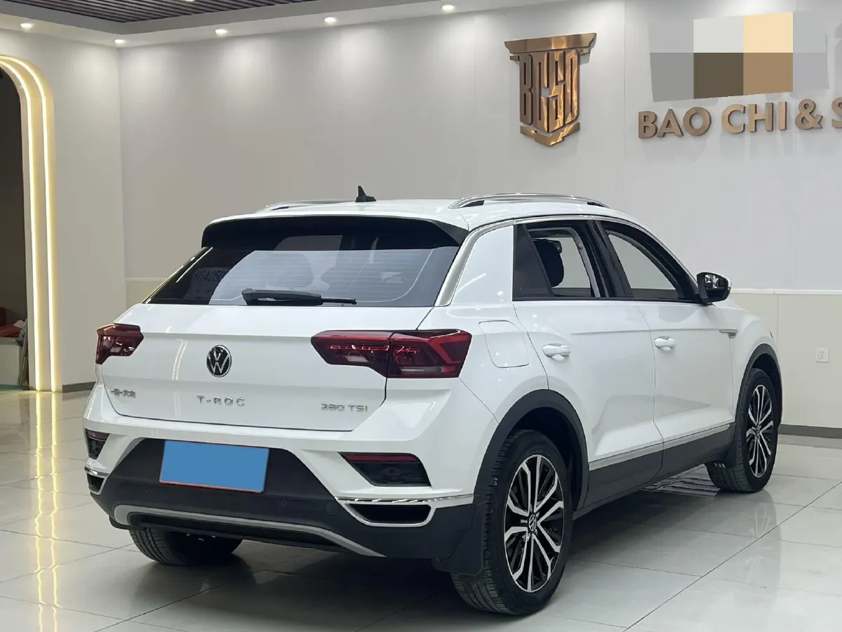 2021 Volkswagen T-Roc 1.4T 150HP L4 7DCT,autocango,china used car exporter,china ev exporter,chinese used car exporter,chinese used ev exporter