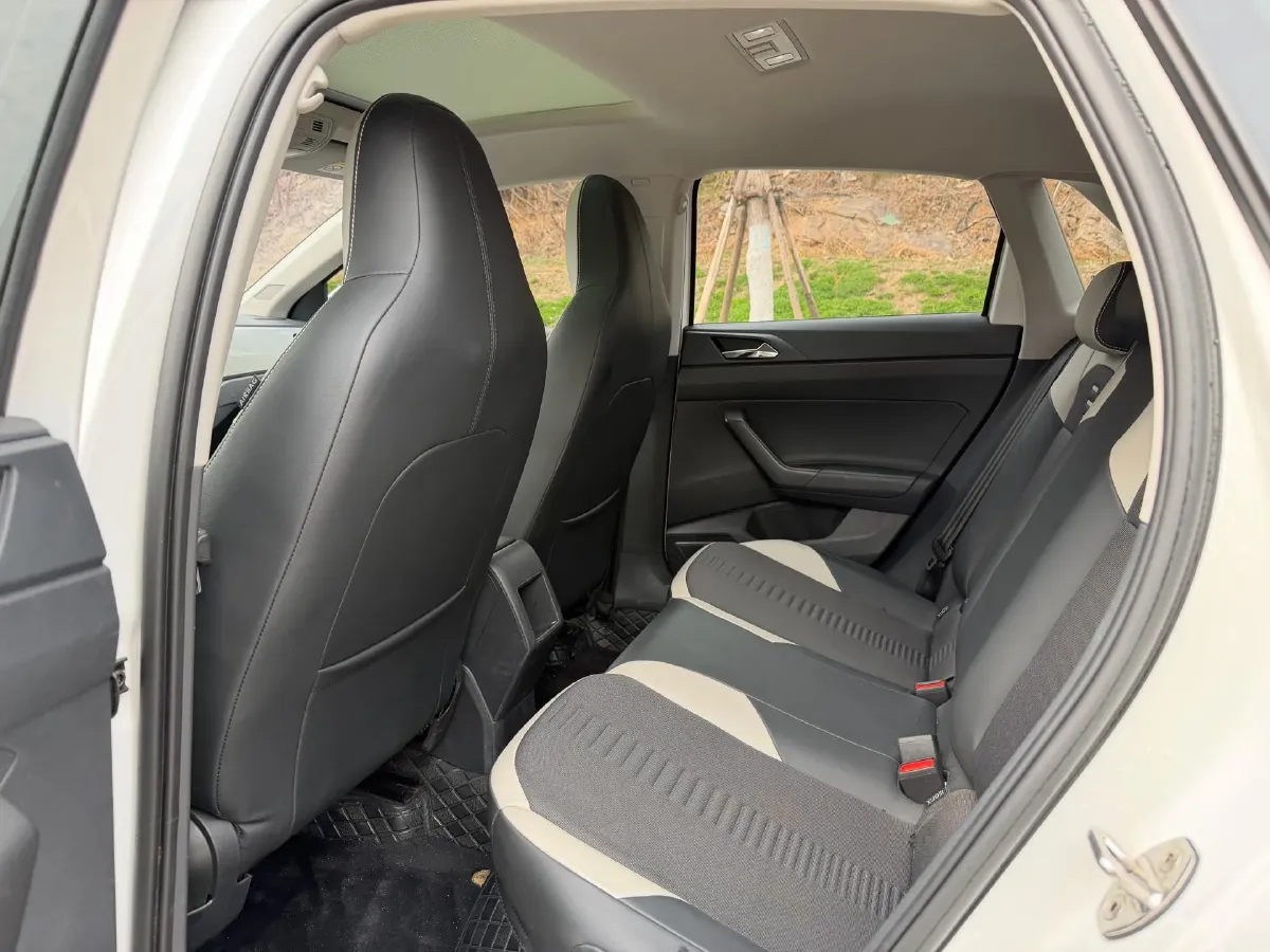 2019 Volkswagen Polo 1.5L 113HP L4 6AT,autocango,china used car exporter,china ev exporter,chinese used car exporter,chinese used ev exporter