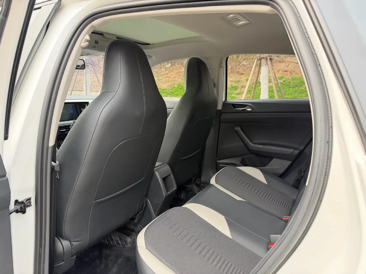 2019 Volkswagen Polo 1.5L 113HP L4 6AT,autocango,china used car exporter,china ev exporter,chinese used car exporter,chinese used ev exporter