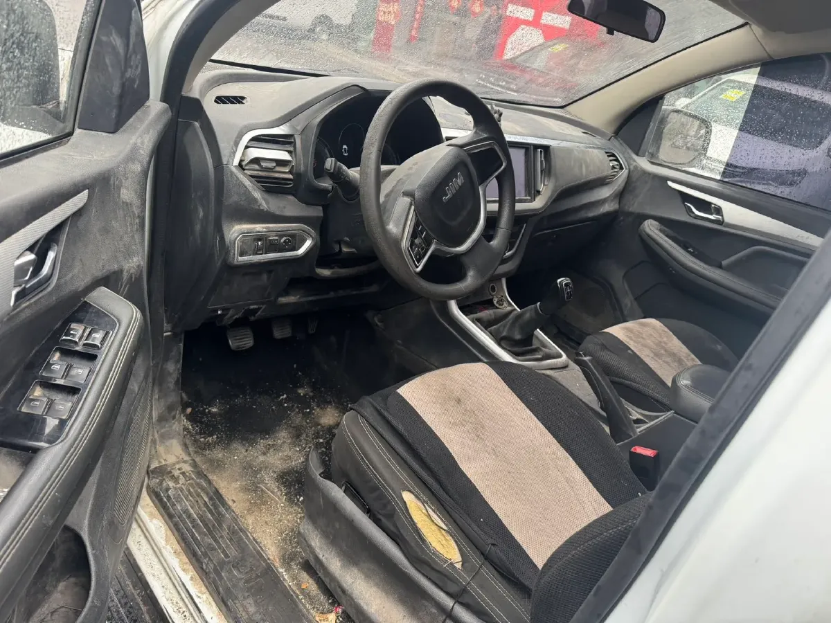 2020 Isuzu Jim 2.8T 120HP L4 5MT,autocango,china used car exporter,china ev exporter,chinese used car exporter,chinese used ev exporter