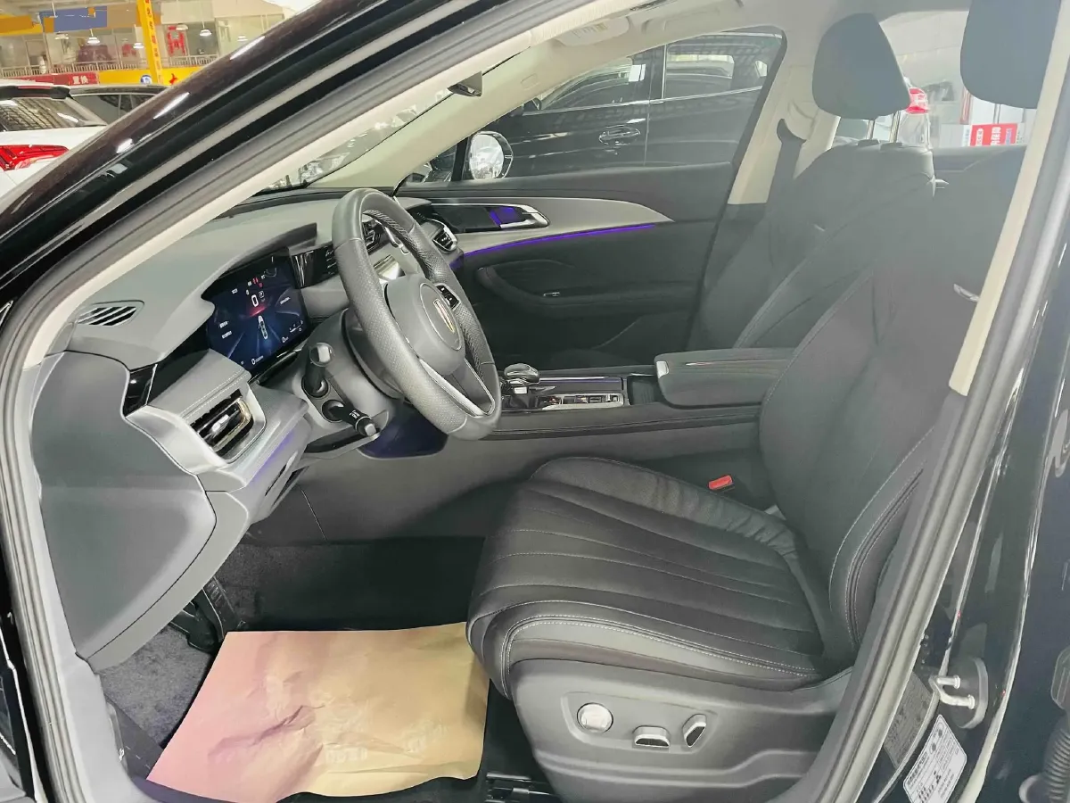 2023 HongQi H5 2.0T 224HP L4 8AT,autocango,china used car exporter,china ev exporter,chinese used car exporter,chinese used ev exporter