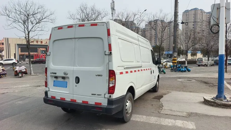 2019 MAXUS XinTu V80 2.0T 139HP L4 6MT,autocango,china used car exporter,china ev exporter,chinese used car exporter,chinese used ev exporter