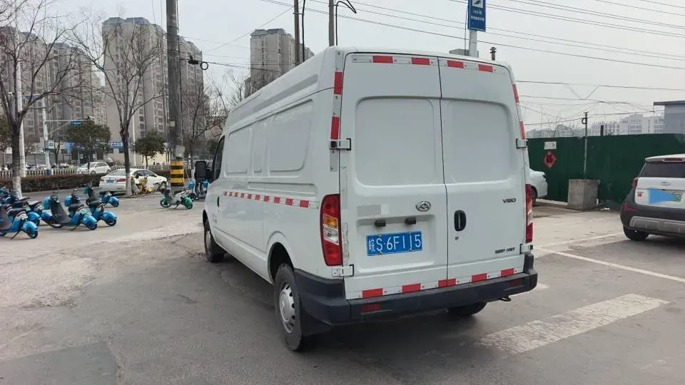 2019 MAXUS XinTu V80 2.0T 139HP L4 6MT,autocango,china used car exporter,china ev exporter,chinese used car exporter,chinese used ev exporter