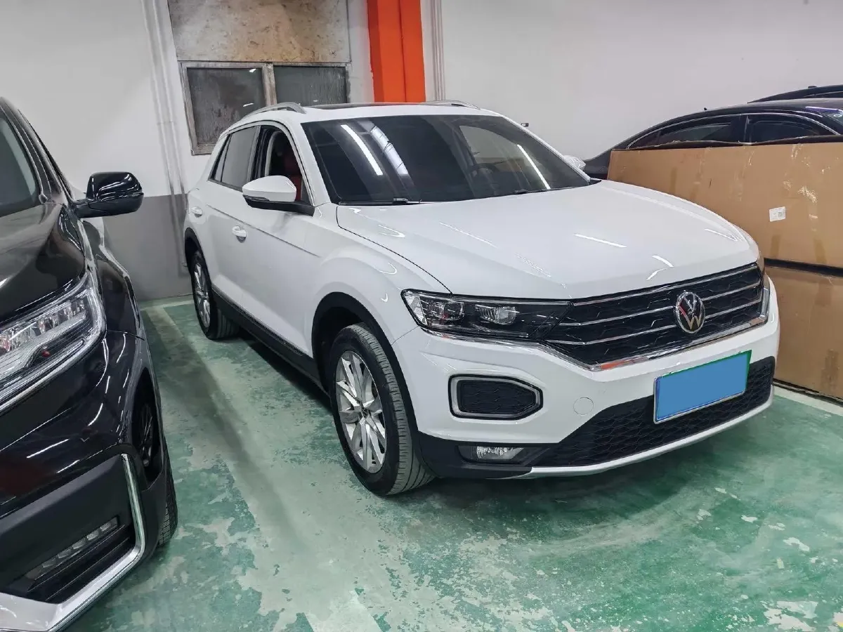 2022 Volkswagen T-Roc 1.4T 150HP L4 7DCT,autocango,china used car exporter,china ev exporter,chinese used car exporter,chinese used ev exporter
