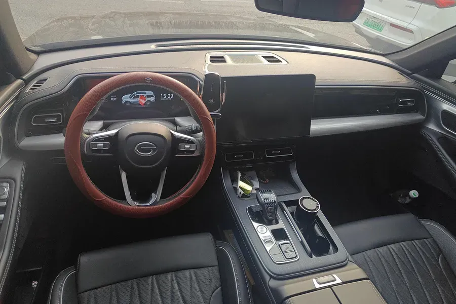 2025 GAC Trumpchi GS8 2.0T 252HP L4 8AT,autocango,china used car exporter,china ev exporter,chinese used car exporter,chinese used ev exporter