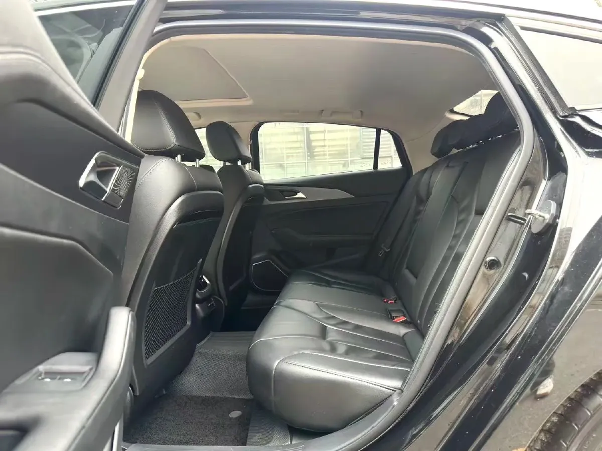 2022 HongQi H5 1.5T 169HP L4 7DCT,autocango,china used car exporter,china ev exporter,chinese used car exporter,chinese used ev exporter