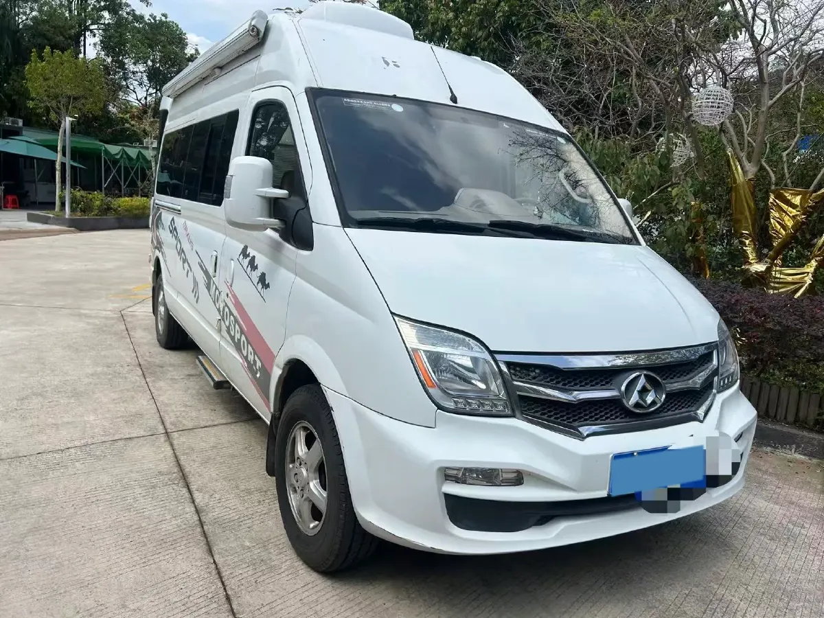 2018 MAXUS XinTu V80 2.5T 136HP L4 6MT,autocango,china used car exporter,china ev exporter,chinese used car exporter,chinese used ev exporter
