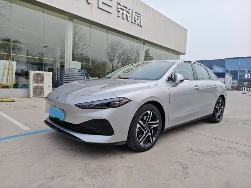 2023 Roewe D7 1.5L 112HP L4 1DHT PHEV 21.4KWH,autocango,china used car exporter,china ev exporter,chinese used car exporter,chinese used ev exporter