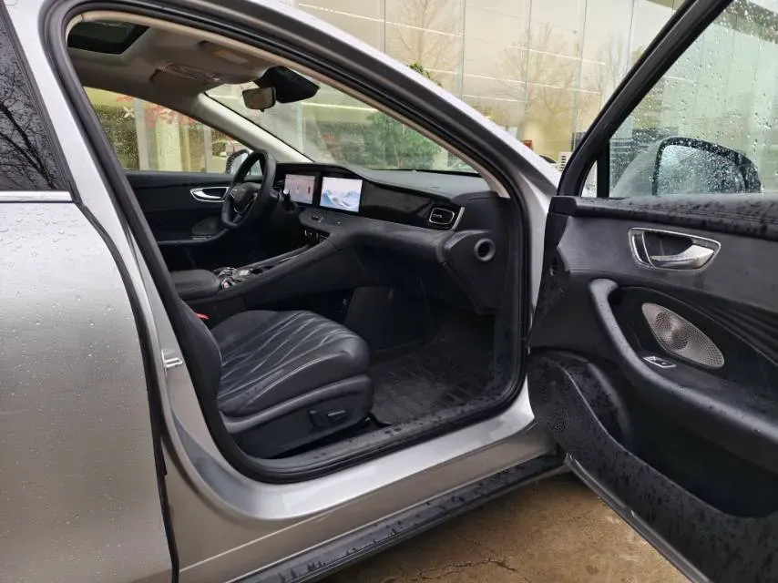 2023 Roewe D7 1.5L 112HP L4 1DHT PHEV 21.4KWH,autocango,china used car exporter,china ev exporter,chinese used car exporter,chinese used ev exporter