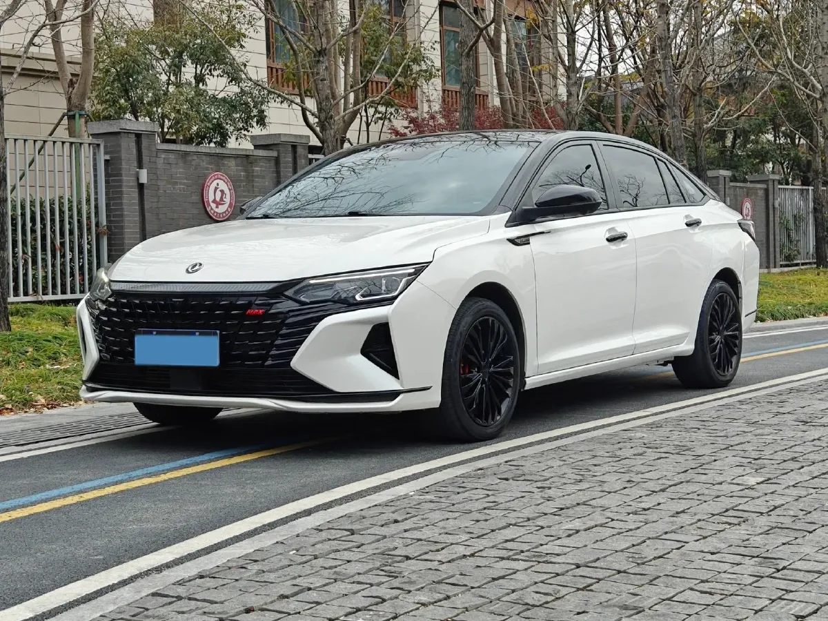2021 DongFeng Aeolus YiXuan MAX 1.5T 190HP L4 7DCT,autocango,china used car exporter,china ev exporter,chinese used car exporter,chinese used ev exporter