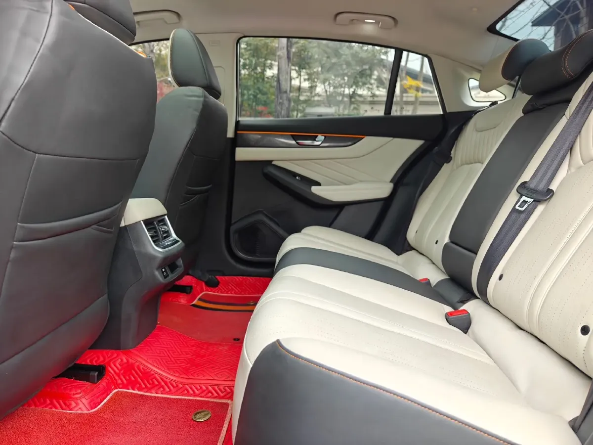 2021 DongFeng Aeolus YiXuan MAX 1.5T 190HP L4 7DCT,autocango,china used car exporter,china ev exporter,chinese used car exporter,chinese used ev exporter