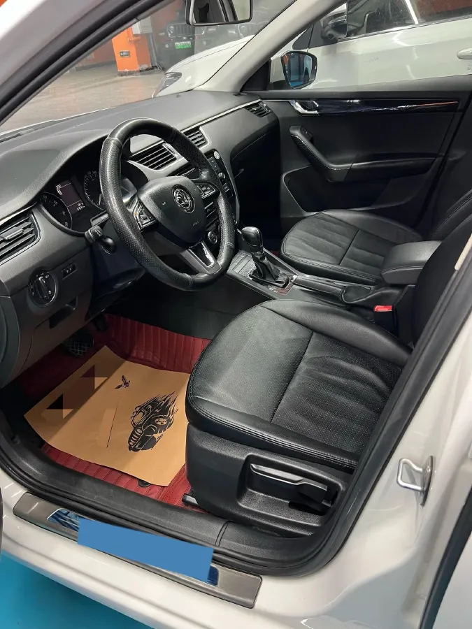 2017 Skoda Octavia 1.6L 110HP L4 6AT,autocango,china used car exporter,china ev exporter,chinese used car exporter,chinese used ev exporter