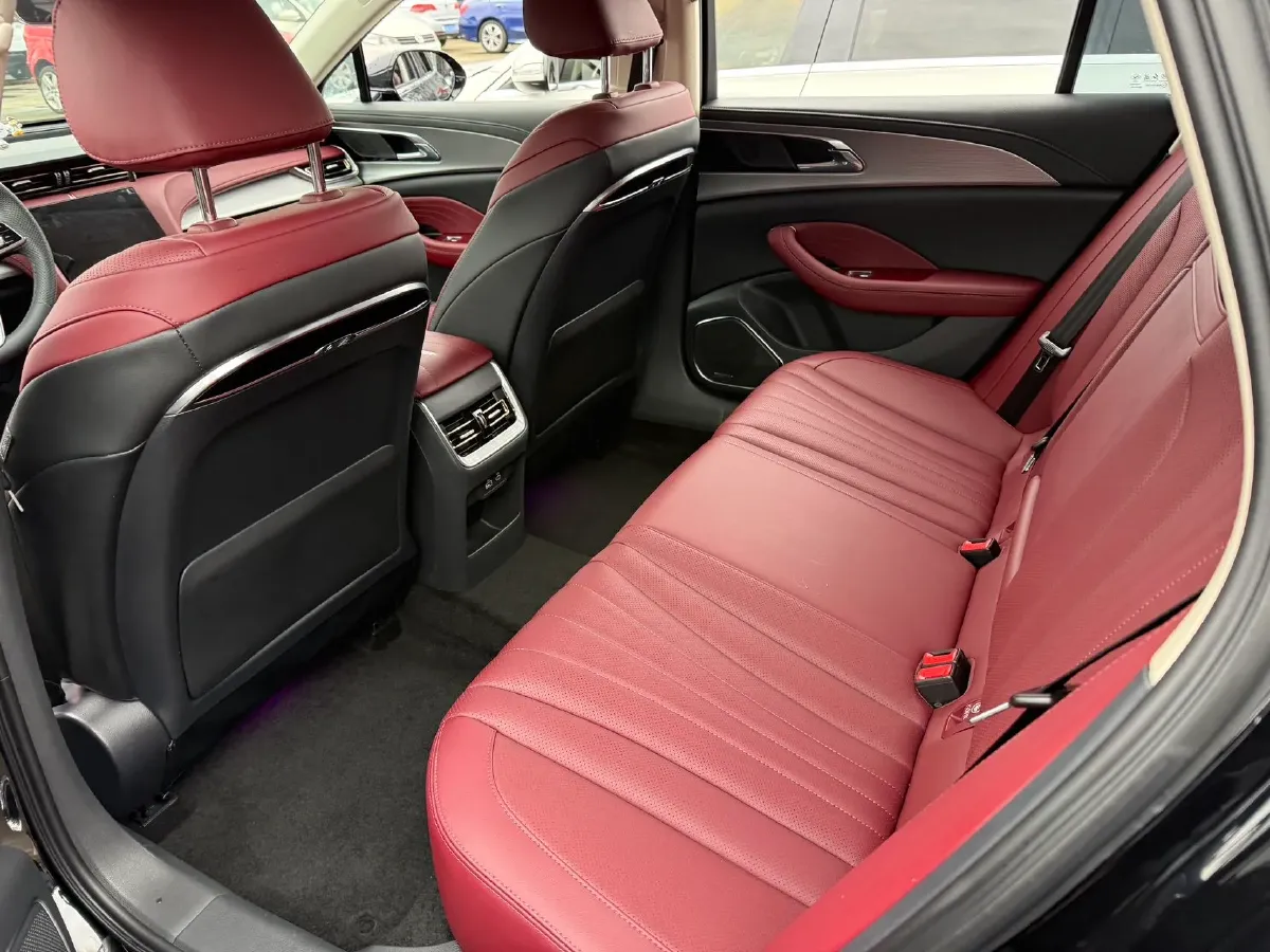 2024 HongQi H5 1.5T 169HP L4 7DCT,autocango,china used car exporter,china ev exporter,chinese used car exporter,chinese used ev exporter