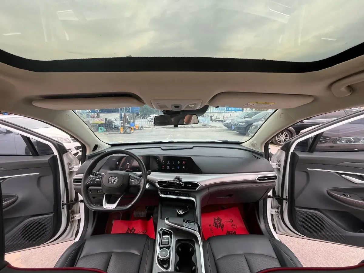 2020 ChangAn UNI-T 1.5T 180HP L4 7DCT,autocango,china used car exporter,china ev exporter,chinese used car exporter,chinese used ev exporter