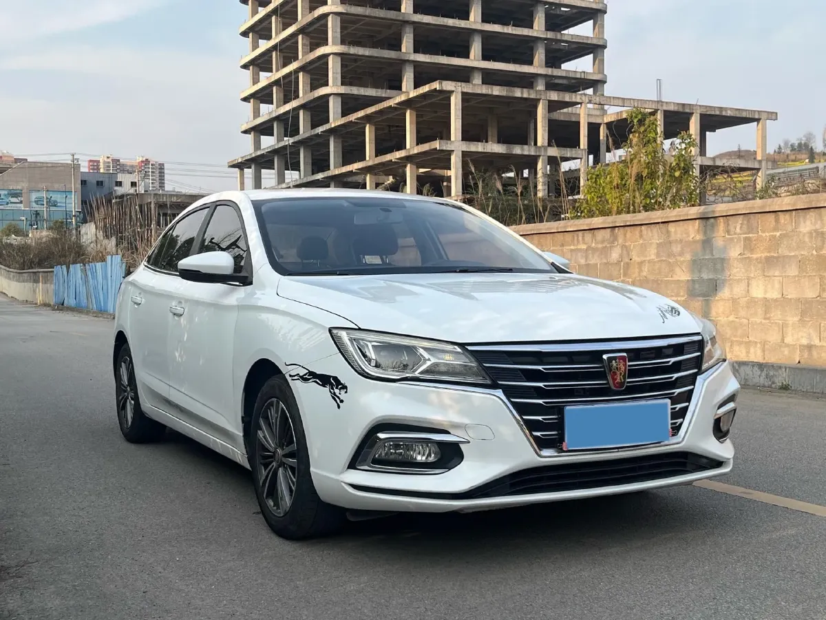 2019 Roewe i5 1.5L 120HP L4 5MT,autocango,china used car exporter,china ev exporter,chinese used car exporter,chinese used ev exporter
