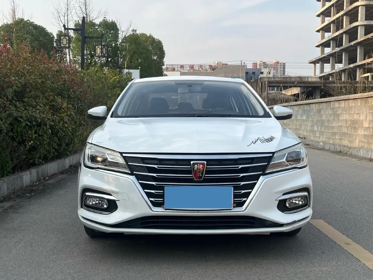2019 Roewe i5 1.5L 120HP L4 5MT,autocango,china used car exporter,china ev exporter,chinese used car exporter,chinese used ev exporter