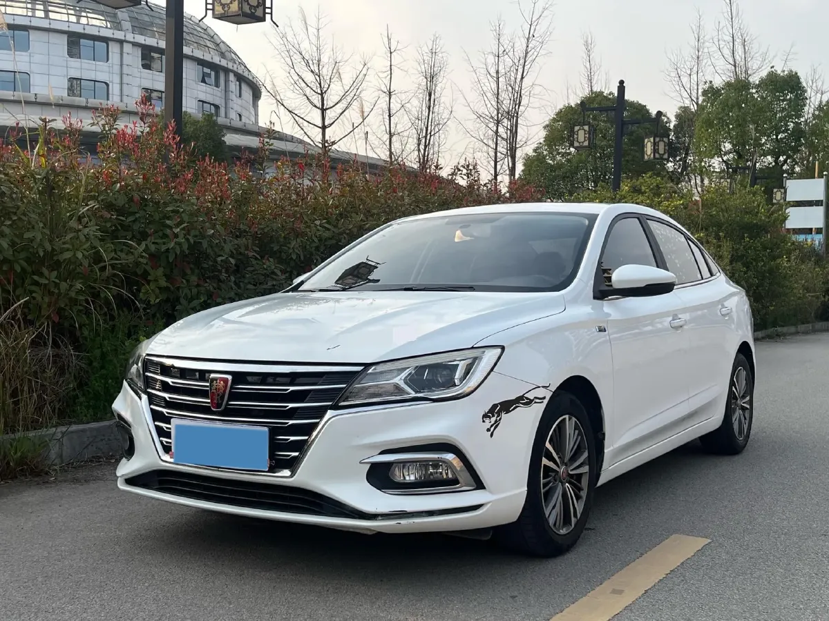 2019 Roewe i5 1.5L 120HP L4 5MT,autocango,china used car exporter,china ev exporter,chinese used car exporter,chinese used ev exporter