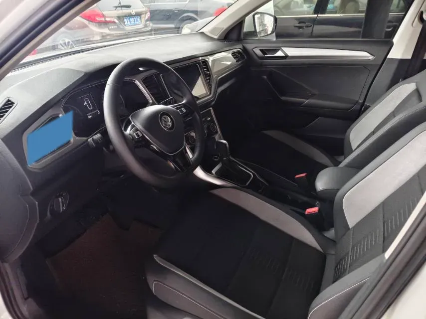 2019 Volkswagen T-Roc 1.4T 131HP L4 7DCT,autocango,china used car exporter,china ev exporter,chinese used car exporter,chinese used ev exporter