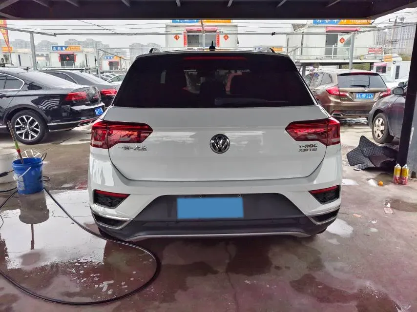 2019 Volkswagen T-Roc 1.4T 131HP L4 7DCT,autocango,china used car exporter,china ev exporter,chinese used car exporter,chinese used ev exporter