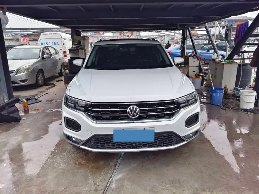 2019 Volkswagen T-Roc 1.4T 131HP L4 7DCT,autocango,china used car exporter,china ev exporter,chinese used car exporter,chinese used ev exporter