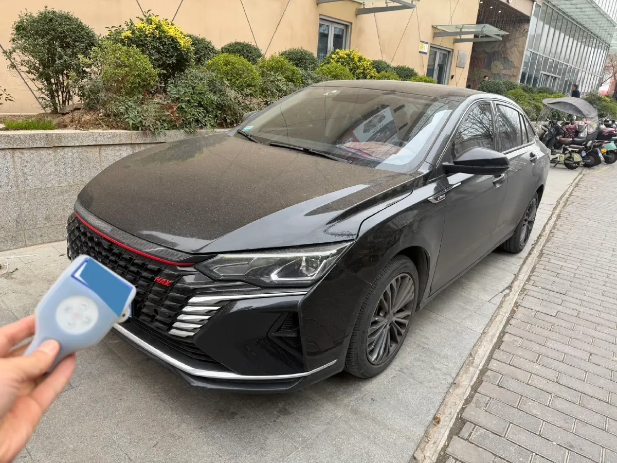 2021 DongFeng Aeolus YiXuan MAX 1.5T 190HP L4 7DCT,autocango,china used car exporter,china ev exporter,chinese used car exporter,chinese used ev exporter