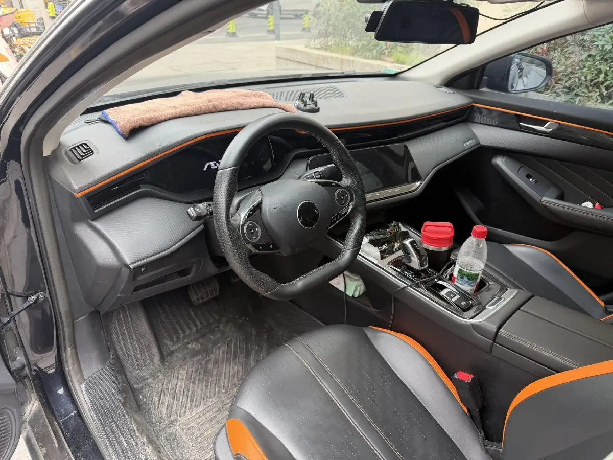 2021 DongFeng Aeolus YiXuan MAX 1.5T 190HP L4 7DCT,autocango,china used car exporter,china ev exporter,chinese used car exporter,chinese used ev exporter