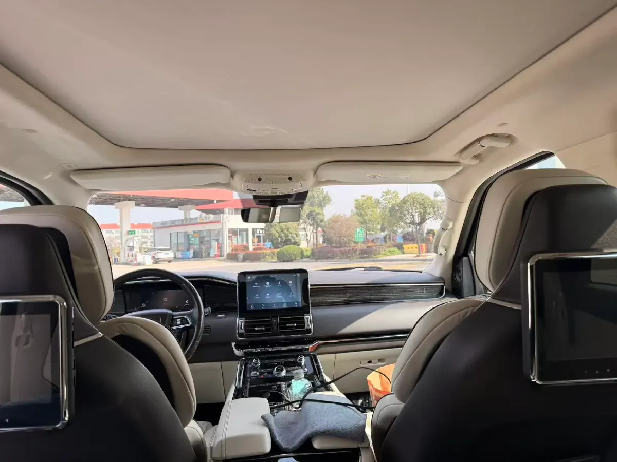 2019 Lincoln Navigator 3.5T 388HP V6 10AT,autocango,china used car exporter,china ev exporter,chinese used car exporter,chinese used ev exporter