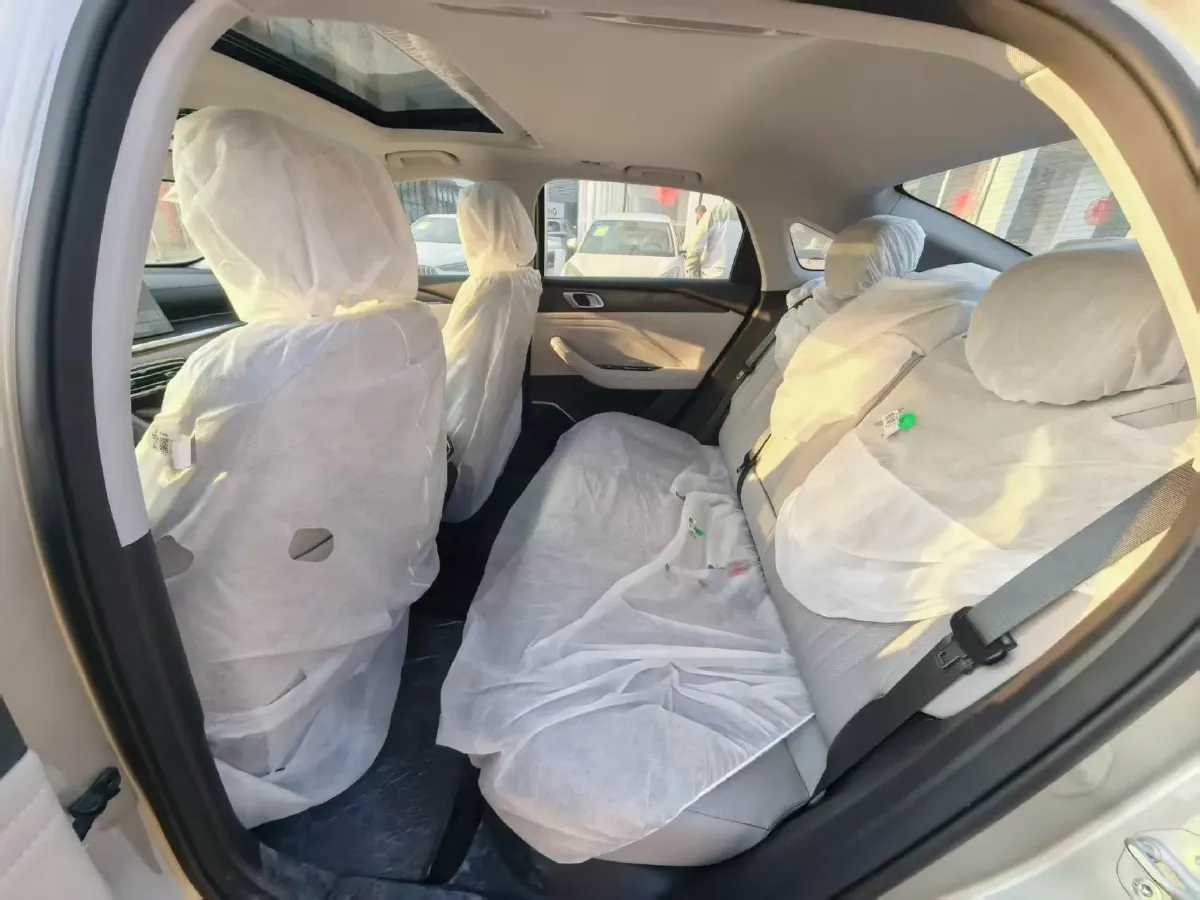 2025 Geely Galaxy A7 1.5L 112HP L4 1DHT PHEV,autocango,china used car exporter,china ev exporter,chinese used car exporter,chinese used ev exporter