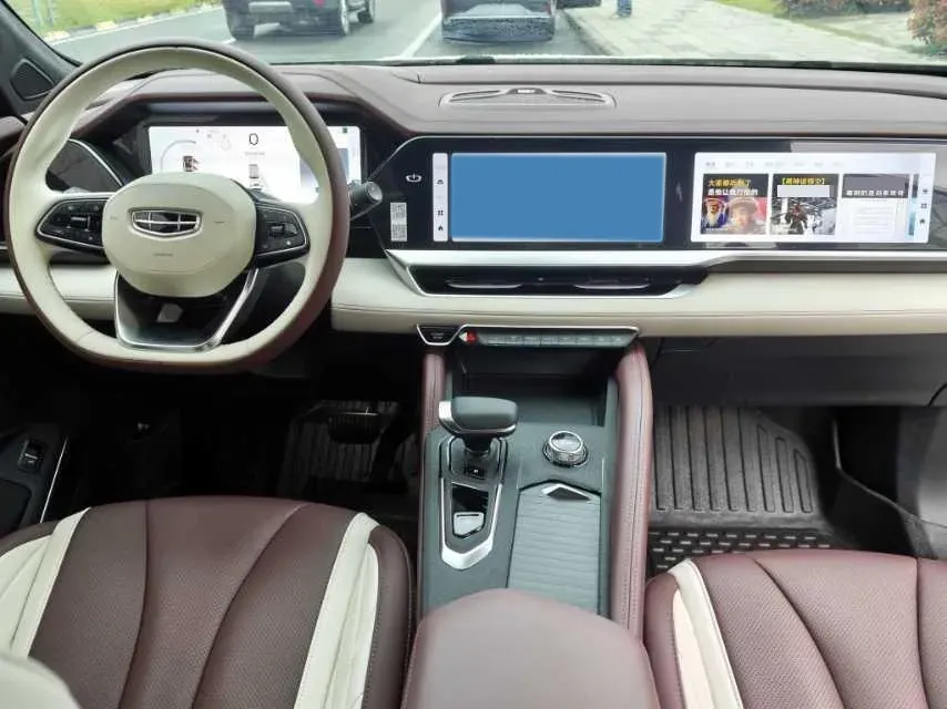 2021 Geely Monjaro 2.0T 218HP L4 7DCT,autocango,china used car exporter,china ev exporter,chinese used car exporter,chinese used ev exporter