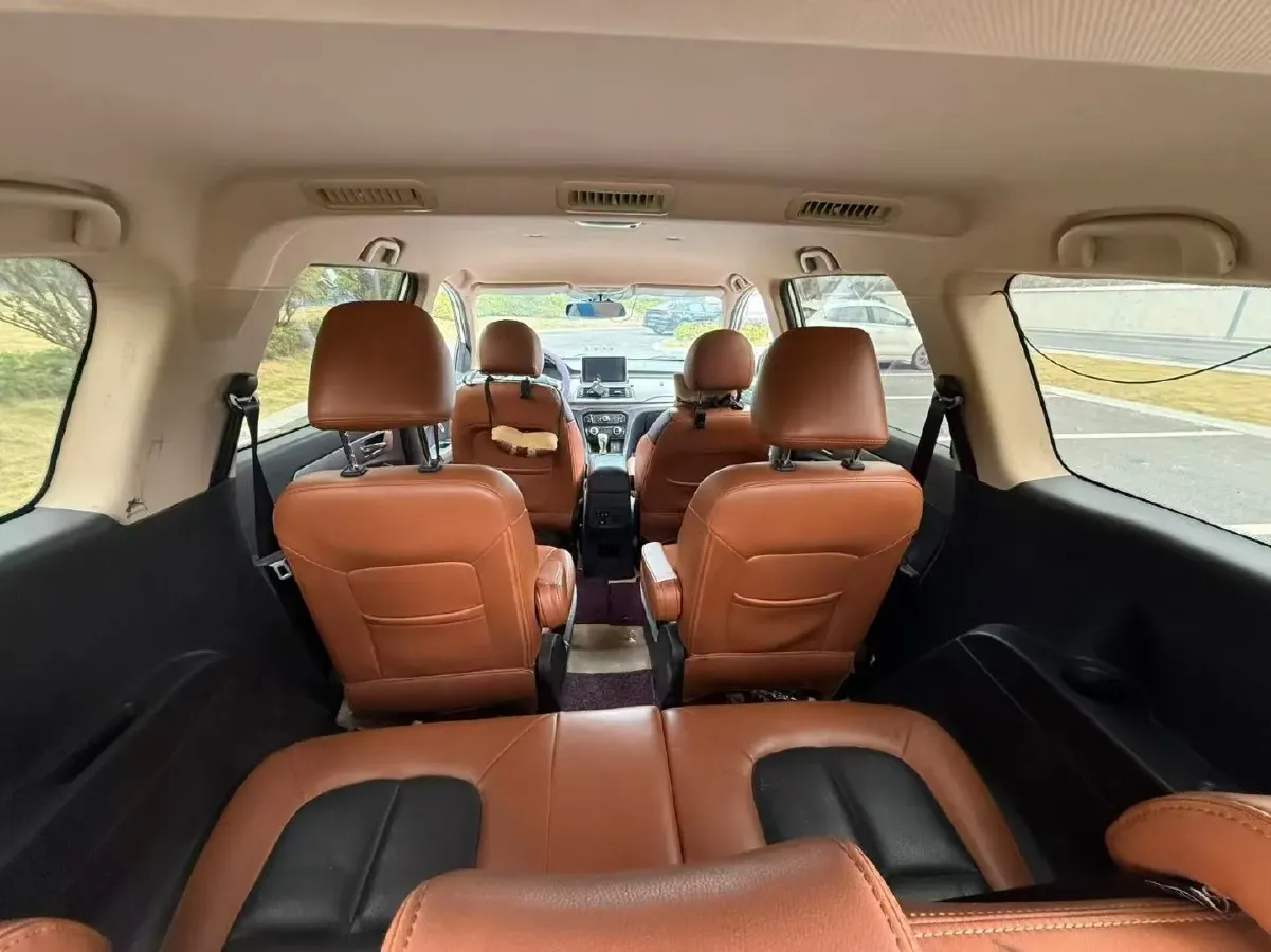 2017 GAC Trumpchi GS3 1.5L 114HP L4 5MT,autocango,china used car exporter,china ev exporter,chinese used car exporter,chinese used ev exporter