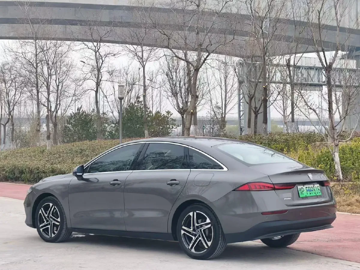 2023 Roewe D7 1.5L 112HP L4 1DHT PHEV 21.4KWH,autocango,china used car exporter,china ev exporter,chinese used car exporter,chinese used ev exporter