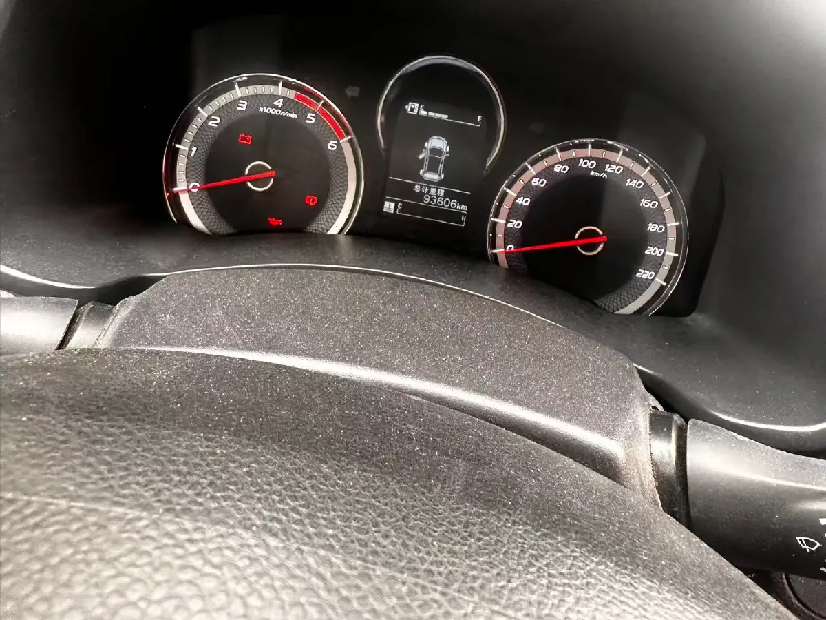 2019 Isuzu RE-MAX Jim 2.5T 129HP L4 6MT,autocango,china used car exporter,china ev exporter,chinese used car exporter,chinese used ev exporter