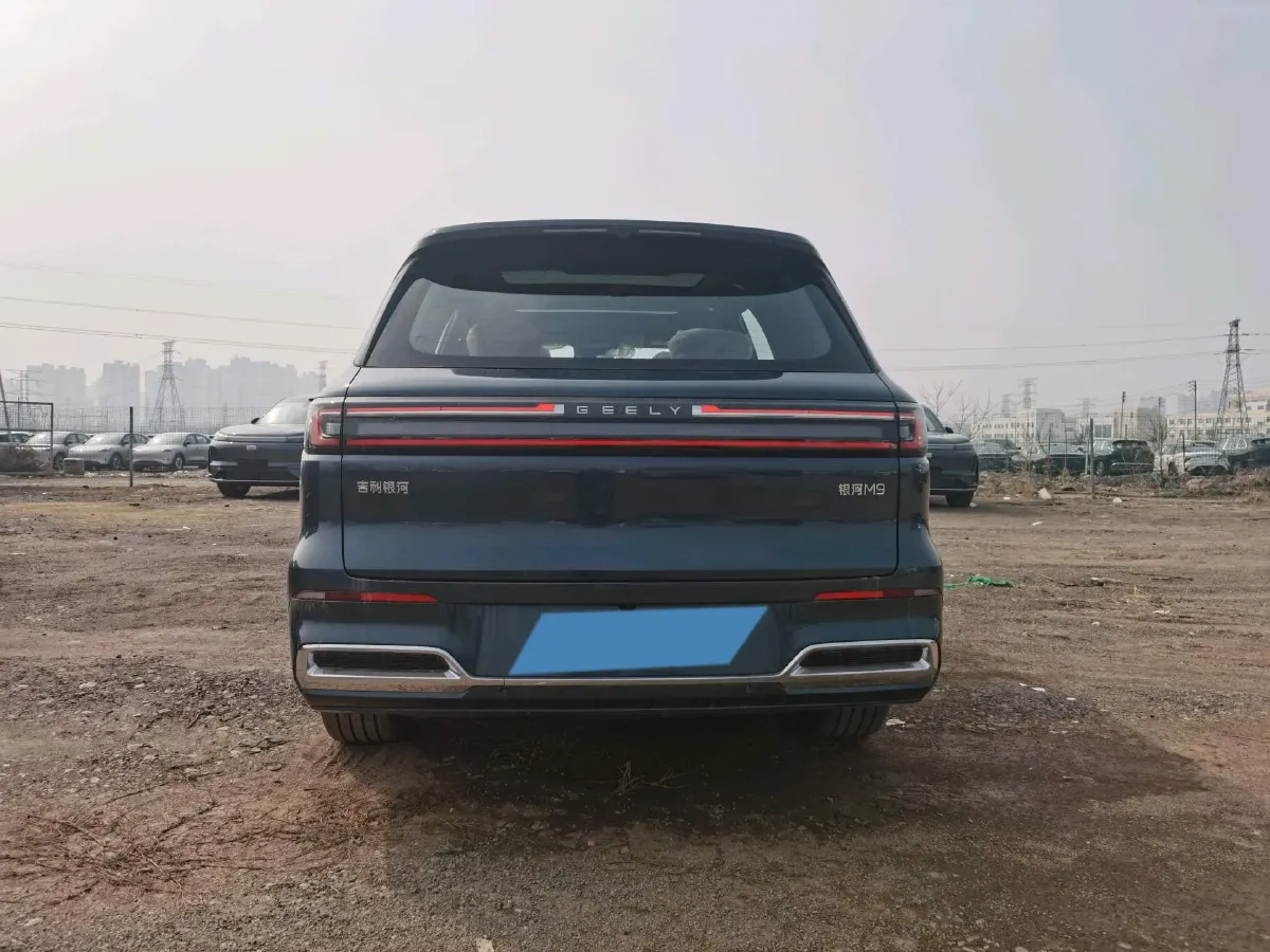 2025 Isuzu LingTuo 2.0T 220HP L4 8AT,autocango,china used car exporter,china ev exporter,chinese used car exporter,chinese used ev exporter