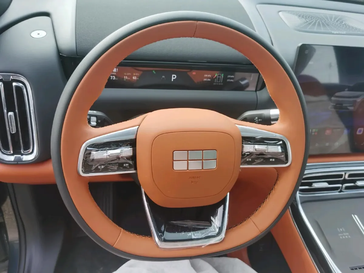 2025 Isuzu LingTuo 2.0T 220HP L4 8AT,autocango,china used car exporter,china ev exporter,chinese used car exporter,chinese used ev exporter