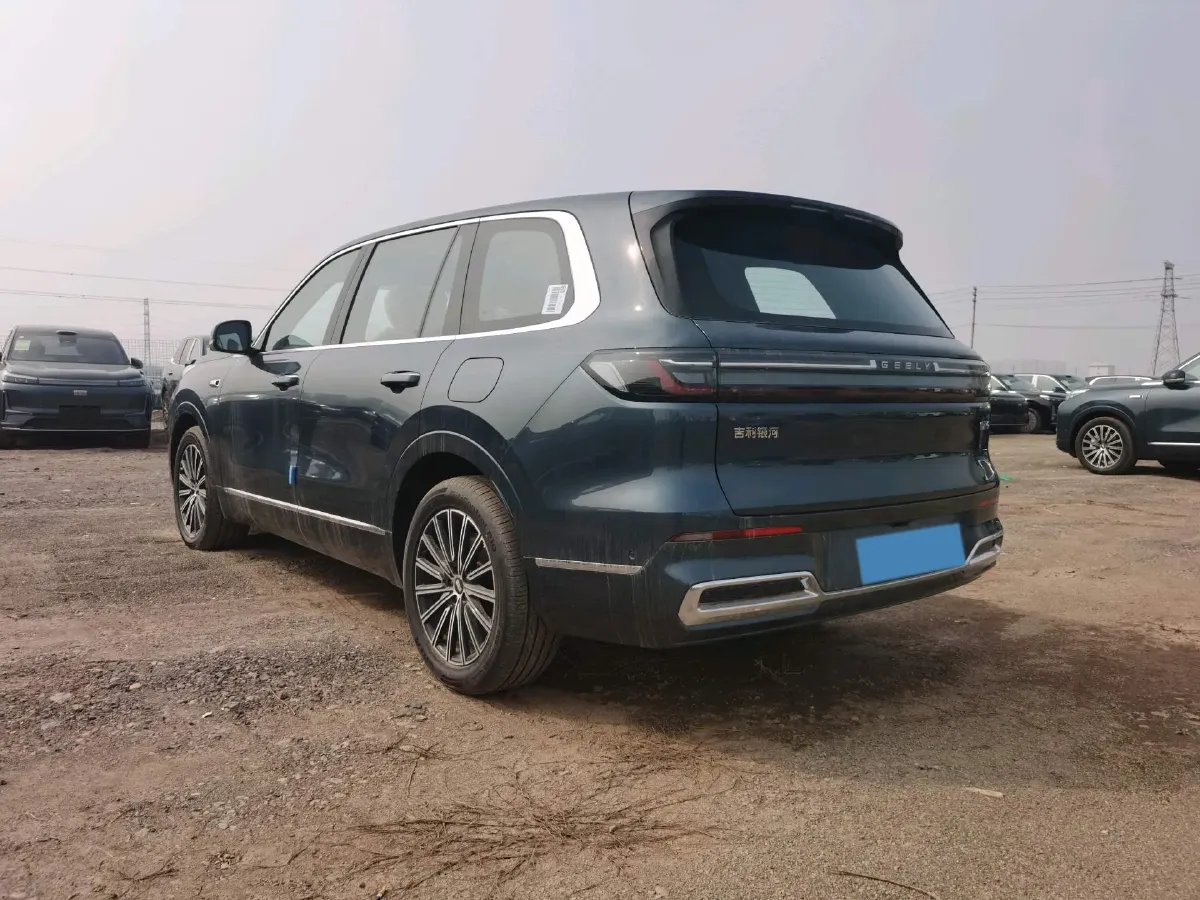 2025 Isuzu LingTuo 2.0T 220HP L4 8AT,autocango,china used car exporter,china ev exporter,chinese used car exporter,chinese used ev exporter