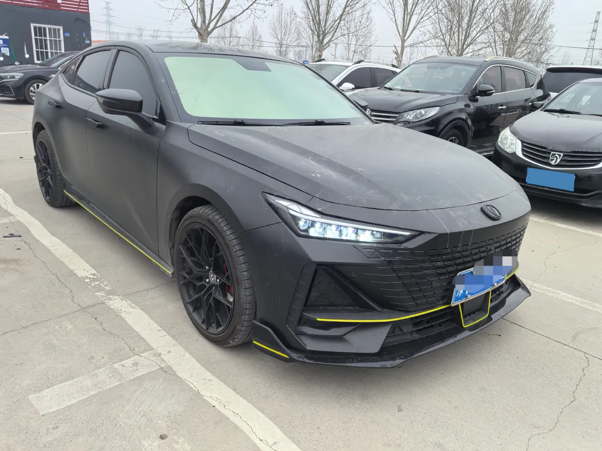 2022 ChangAn UNI-V 1.5T 188HP L4 7DCT,autocango,china used car exporter,china ev exporter,chinese used car exporter,chinese used ev exporter