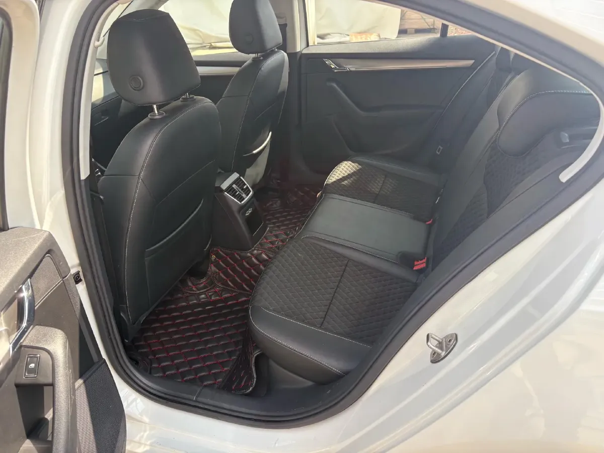 2019 Skoda Octavia 1.4T 150HP L4 7DCT,autocango,china used car exporter,china ev exporter,chinese used car exporter,chinese used ev exporter