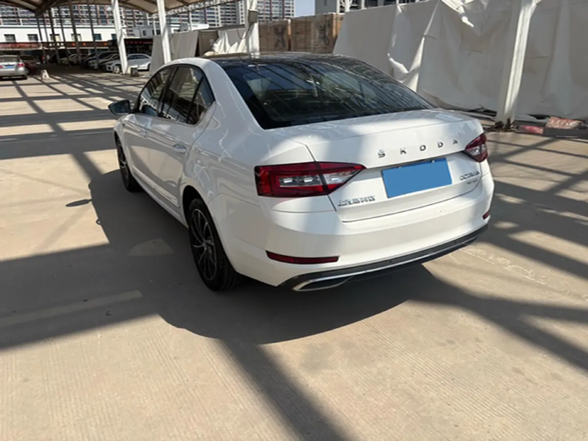 2019 Skoda Octavia 1.4T 150HP L4 7DCT,autocango,china used car exporter,china ev exporter,chinese used car exporter,chinese used ev exporter