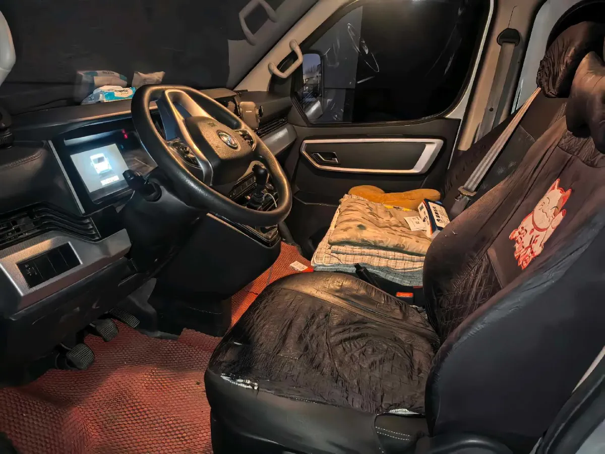 2021 JMC TeShun 2.8T 122HP L4 5MT,autocango,china used car exporter,china ev exporter,chinese used car exporter,chinese used ev exporter